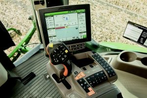 The new John Deere CommandViewTM III Cab includes a redesigned CommandARMTM that features a multi-function handle to give operators additional ways to customize their work environment.
